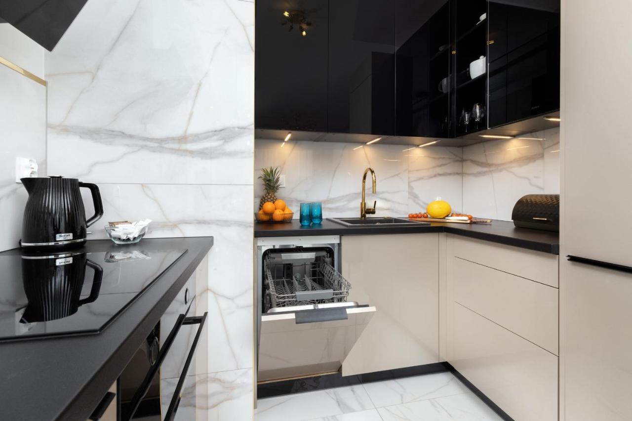 Plac Unii Apartment Gdynia Srodmiescie By Renters Prestige Exteriör bild