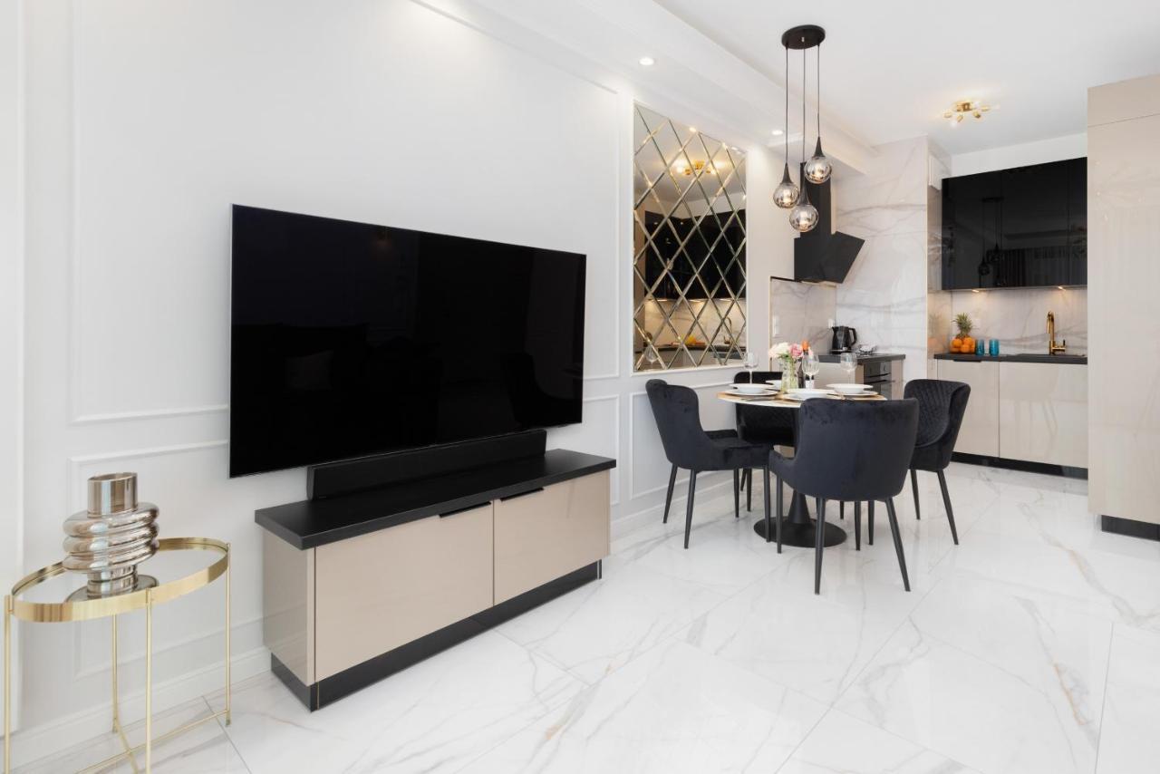 Plac Unii Apartment Gdynia Srodmiescie By Renters Prestige Exteriör bild