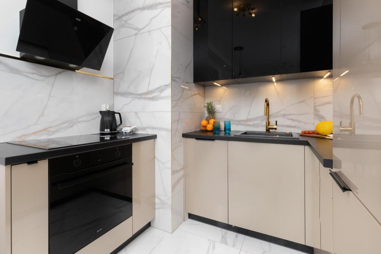 Plac Unii Apartment Gdynia Srodmiescie By Renters Prestige Exteriör bild